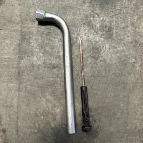 171012219a Vw 171 012 219 Audi Wheel Nut Key On Board Tool