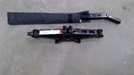 Jack And Tools Factory Kit Fits 2007 Mkz 330124 Used. Price: $70.00.
