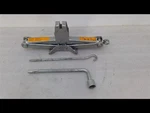 Jack And Tools Factory Kit Fits Rogue 2012 368421 Used. Price: $75.00.