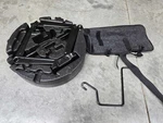 2011 - 2019 Chevy Cruze Jack And Tool Kit *complete As Pictured* Oem 13337343 Used. Price: $70.00.