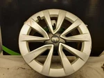 Tesla Model 3 2021 Wheel 620506 Used. Price: $250.00.