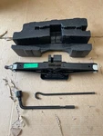 2007-2012 Hyundai Santa Fe Tire Jack Set & Tool Kit Foam Case Oem Used. Price: $52.99.
