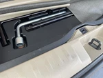Emergency Roadside Tools Toolkit 2008 Toyota Highlander Jack Lugwrench 978888 Used. Price: $135.00.