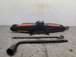 Versa 2018 Jack And Tools 1760372 Used. Price: $84.99.