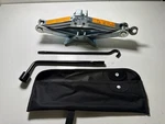 2022 Nissan Versa Sv Emergency Spare Wheel Tire Lift Jack Tool 99550-5EE0A Oem Used. Price: $90.00.
