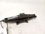 Jack W/tools Fits Honda Odyssey 2008 Oem Used. Price: $93.00.