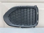 2011-2013 12 Kia Sorento Fog Light Cover Trim 86524-1U000 Oem Used. Price: $27.00.