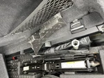 Emergency Roadside Tools Toolkit 2018 Audi Q5 Jack Lugwrench 1029340 Used. Price: $150.00.