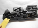 Kia Sorento Scissor Jack Set Oem 09149-C5000 / 20160122 GK0002 Used. Price: $110.00.