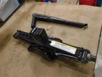 Pacifica 2004 Jack 1497243 Used. Price: $62.50.