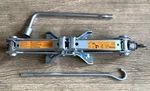 2014-2017 Infiniti QX50, Scissor Jack W/ Lug Wrench Full Spare Tire Changing Kit Used. Price: $34.50.