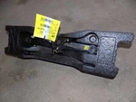 Cavalier 2005 Jack 144852 Used. Price: $100.00.