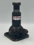 Vtg Toyota Pickup Tacoma 4RUNNER Oem Mechanical Screw Bottle Jack 09110-35101 Used. Price: $42.00.
