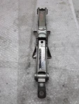 Jack 2015 Honda Accord HO-L-2-4 Used. Price: $37.05.