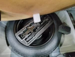 Maxima 2017 Jack 566941 Used. Price: $87.32.
