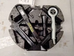 2023 Chevrolet Equinox Jack 2995431 Used. Price: $74.00.