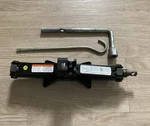 04 05 06 07 08 Suzuki Forenza Scissor Jack Used. Price: $14.99.
