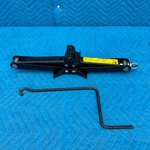 2003-2014 Volvo XC90 Emergency Spare Tire Scissor Jack & Handle Oem 30647621 Used. Price: $49.00.