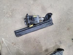 Escalade 2016 Jack 2049070 Used. Price: $99.90.