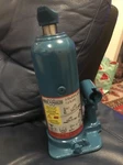 Mercedes Sprinter W906 3.0T Van Bottle Hydraulic Jack Only No Handle A9045800018 New. Price: $114.13.