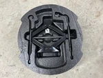 2010 Kia Forte Jack Kit Used. Price: $85.50.