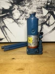 Mercedes Benz Hydraulic Floor Jack Sprinter 3500 Oem Weber Hydraulik A9065800118 Used. Price: $109.99.