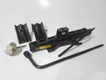 1996 Chevrolet Blazer S10 Spare Tire Scissor Jack Oem. 15707220 Plus Extras Bar Used. Price: $34.99.