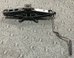 Oem 1996-1999 Ford Taurus Car Jack Assembly F6DZ-17080-A Works Great! Used. Price: $24.99.