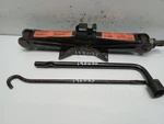 Nissan Sentra 2019 Jack 1558066 Used. Price: $85.00.