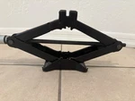 Oem Nissan 1.5 Ton Scissor Jack 1500KG Frontier Xterra Pathfinder 13/16" Socket Used. Price: $49.99.