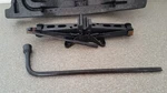 1995-2005 Pontiac Sunfire Emergency Spare Tire Jack & Tool Kit Assy Oem 22648461 Used. Price: $45.00.