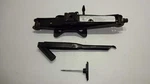 Jack & Tool Kit Fits 00 Caravan/voyager 607993 Used. Price: $65.00.