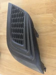 2015-2018 Nissan Murano Passenger Side Fog Light Cover 622565AA1A ,oem Used. Price: $39.00.