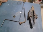 Avalon 2000 Jack 1322817 Used. Price: $79.75.