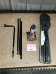 99-06 Gmc Chevy Hd Duramax 2500 3500 Emergency Jack & Tire Tool Kit #10 Used. Price: $120.00.