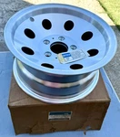 Nos Factory Oem 1973-87 Chevrolet Gmc C10 1500 Truck Aluminum Wheel 15X7 Lug New. Price: $399.00.