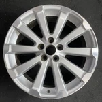 Toyota Silver Machined Lip Venza Oem Wheel 19X7.5 2009-2013 Rim Alloy 69557 Used. Price: $137.26.