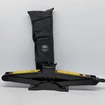 Land Rover Discovery Jack KAJ500121 / C97XA KBK500160 2004-2009 Used. Price: $67.50.