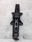 Jack 2002 Chevrolet Monte Carlo 900-6-3-1P Used. Price: $55.46.