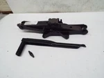 Caravan 2001 Jack 243451 Used. Price: $72.59.