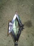 13 Hyundai Elantra Jack Scissor Used. Price: $80.00.