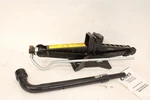 Jack Land Rover Evoque 2018 1410847 Used. Price: $74.99.
