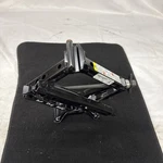 2011 Chevrolet Hhr Spare Scissor Car Jack 25928752 Used. Price: $25.00.