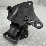 Right Engine Mount For Mitsubishi Pajero Shogun V43W MK2 3.0 Used. Price: $80.74.