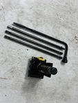 Escalade 2015 Jack 2811710 Used. Price: $95.00.