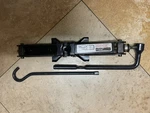 05-06-07-08-09-11-12-13-14-15-16-17 Honda Civic Scissor Spare Tire Jack, Tools Used. Price: $49.99.
